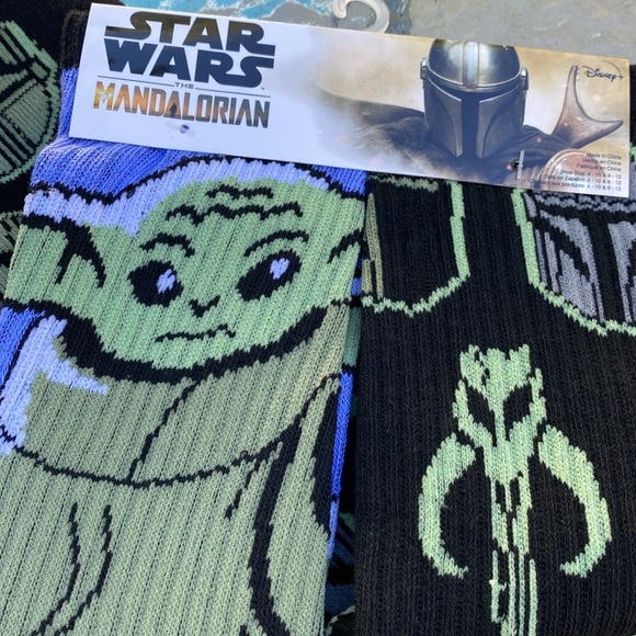 Star Wars The Mandalorian Socks - Picture 3 of 6